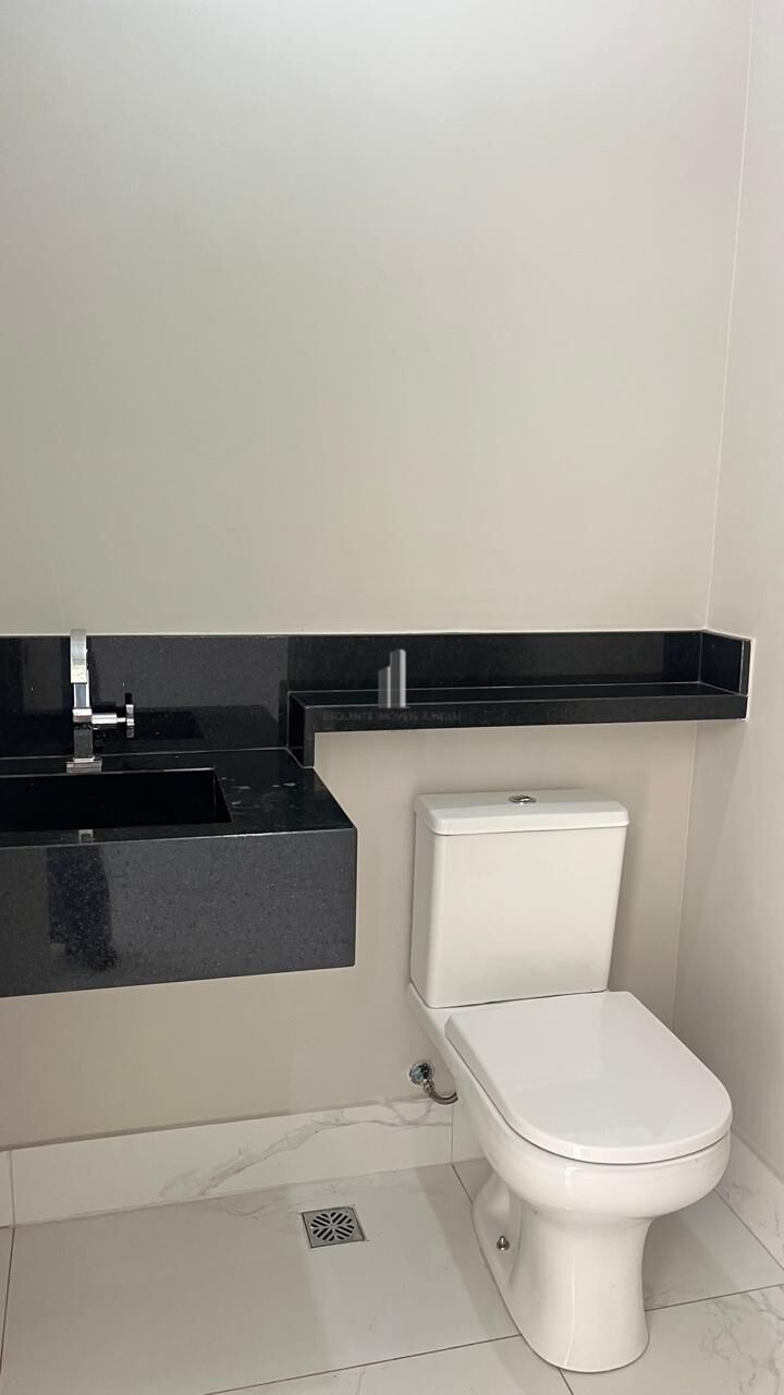 Casa de Condomínio para alugar com 5 quartos, 360m² - Foto 12