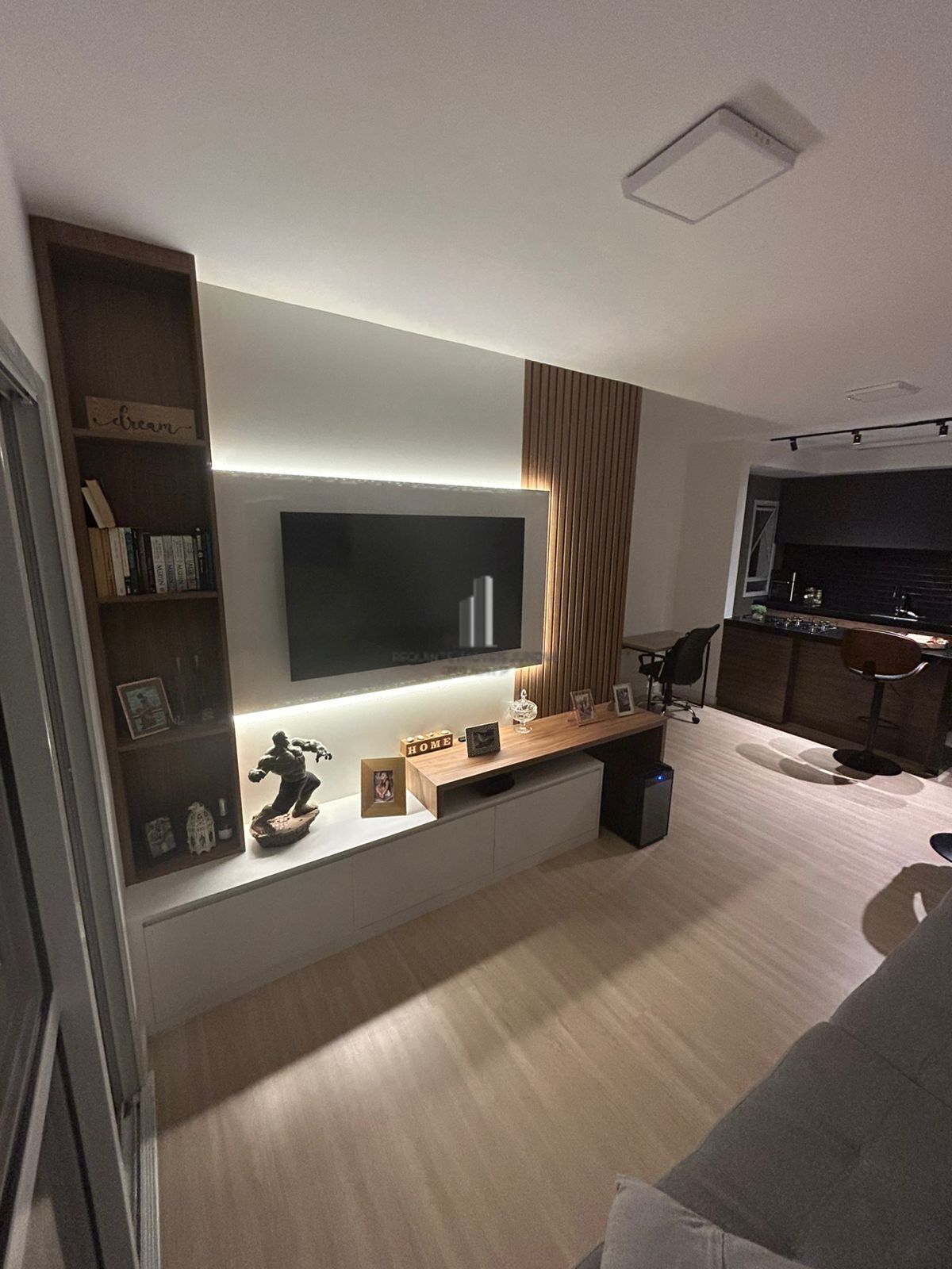 Apartamento à venda com 3 quartos, 78m² - Foto 2