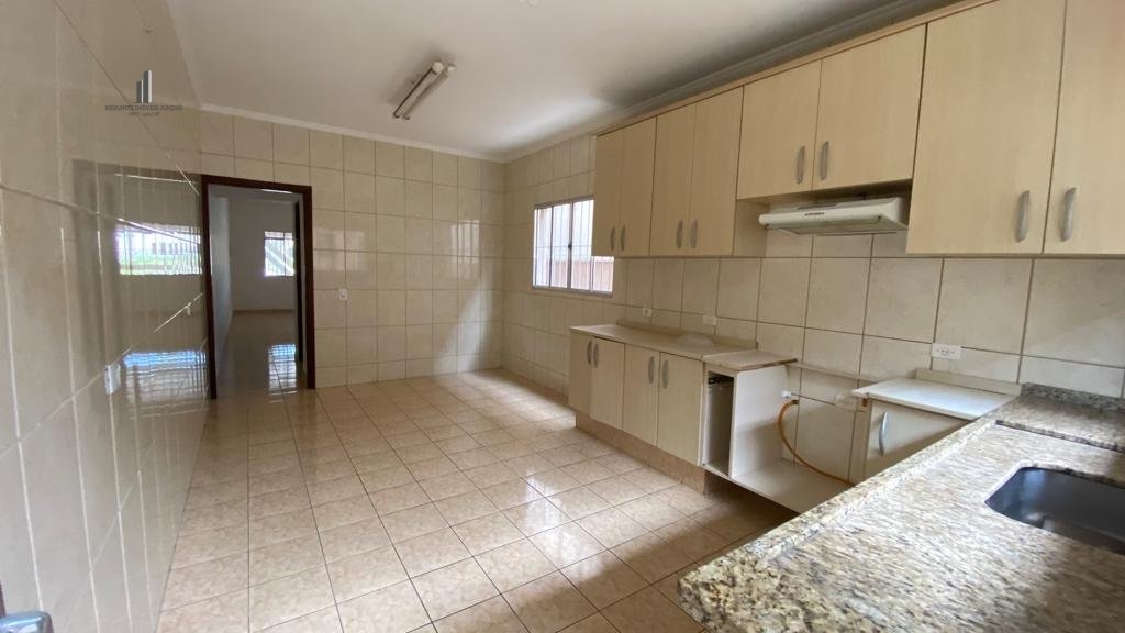 Casa à venda com 3 quartos, 165m² - Foto 5