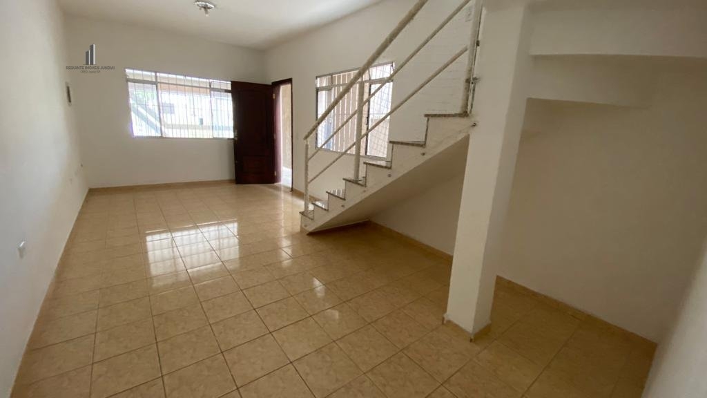 Casa à venda com 3 quartos, 165m² - Foto 2