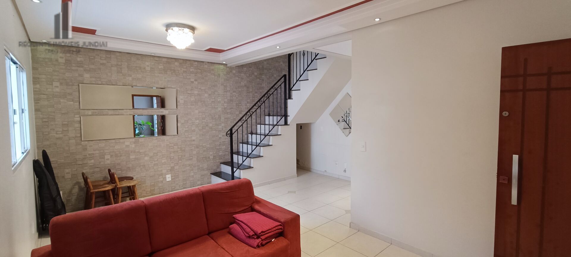 Casa à venda com 3 quartos, 194m² - Foto 5