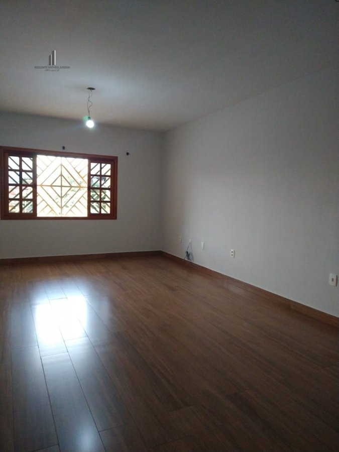 Casa à venda com 5 quartos, 210m² - Foto 25