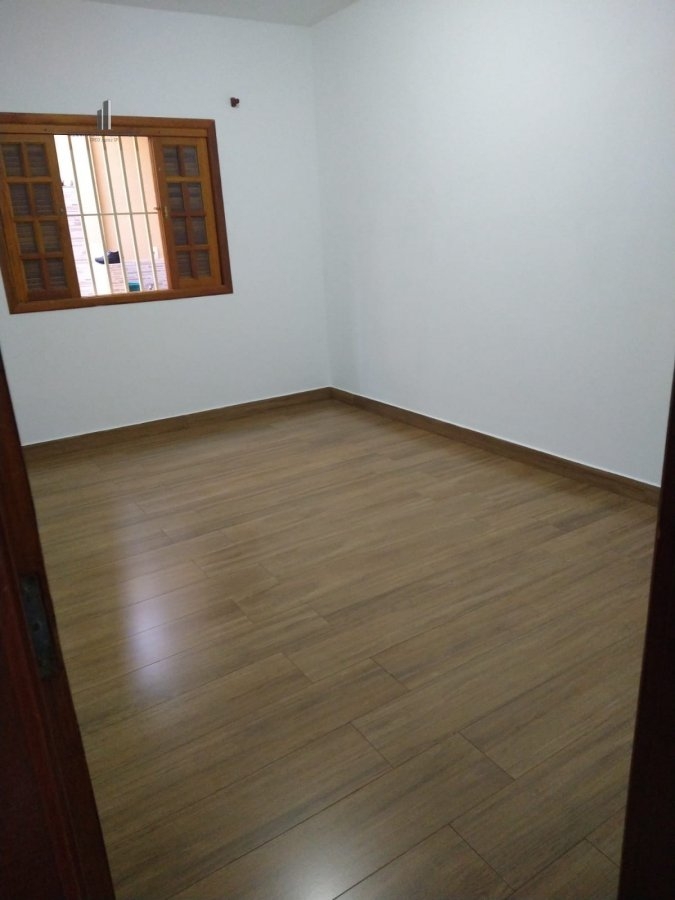 Casa à venda com 5 quartos, 210m² - Foto 28