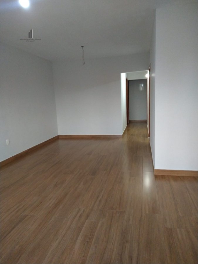 Casa à venda com 5 quartos, 210m² - Foto 26