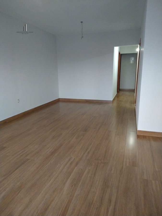 Casa à venda com 5 quartos, 210m² - Foto 30