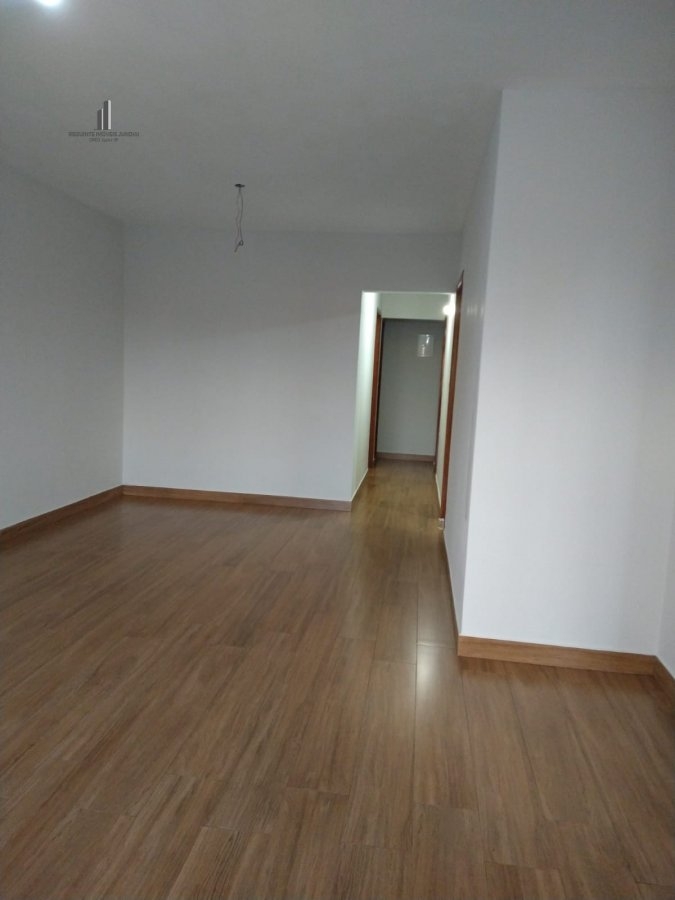 Casa à venda com 5 quartos, 210m² - Foto 31