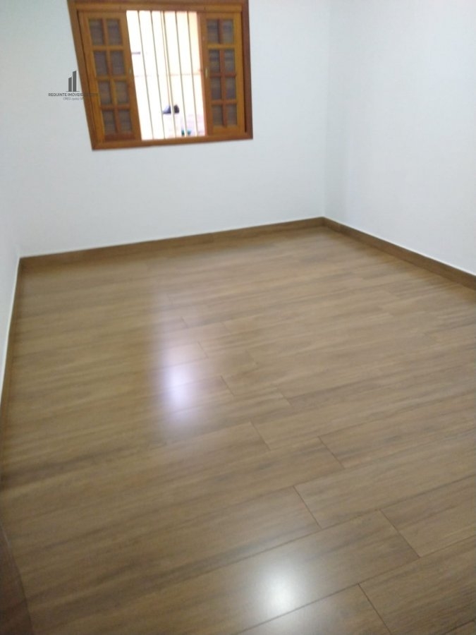 Casa à venda com 5 quartos, 210m² - Foto 27