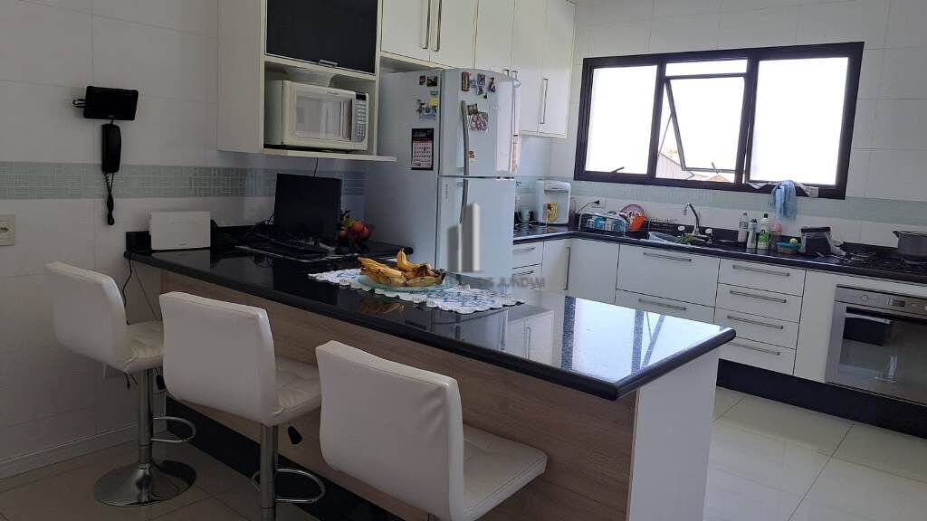 Apartamento à venda com 4 quartos, 285m² - Foto 5