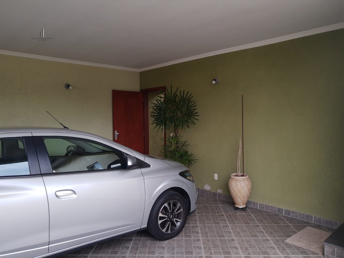 Casa à venda com 3 quartos, 204m² - Foto 20