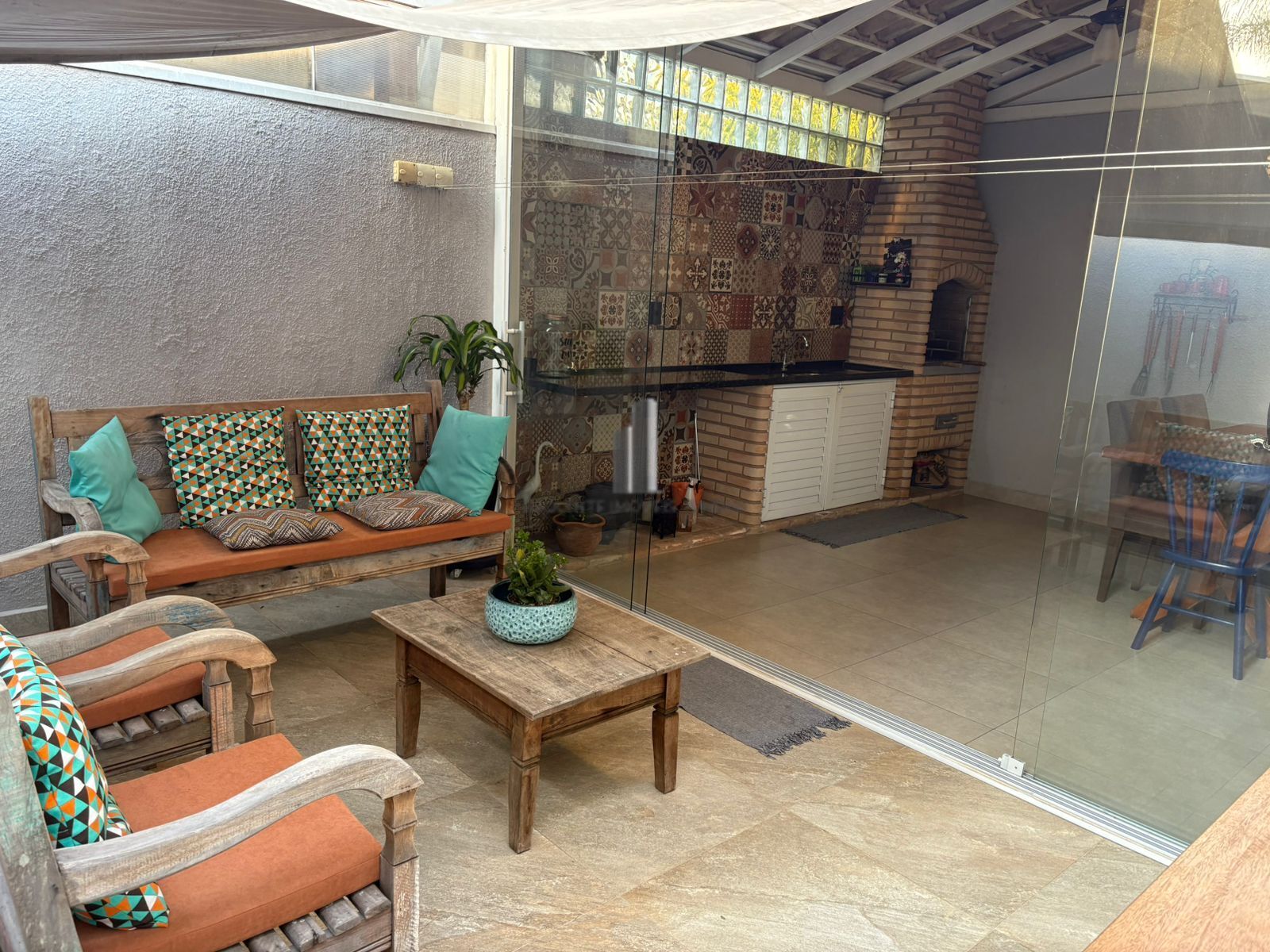 Casa de Condomínio à venda com 3 quartos, 120m² - Foto 2