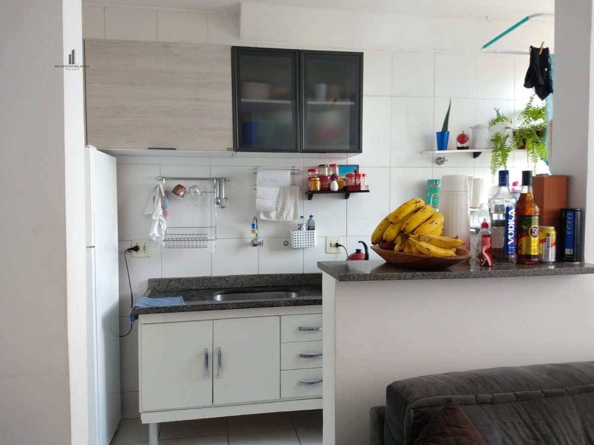 Apartamento à venda com 2 quartos, 77m² - Foto 8