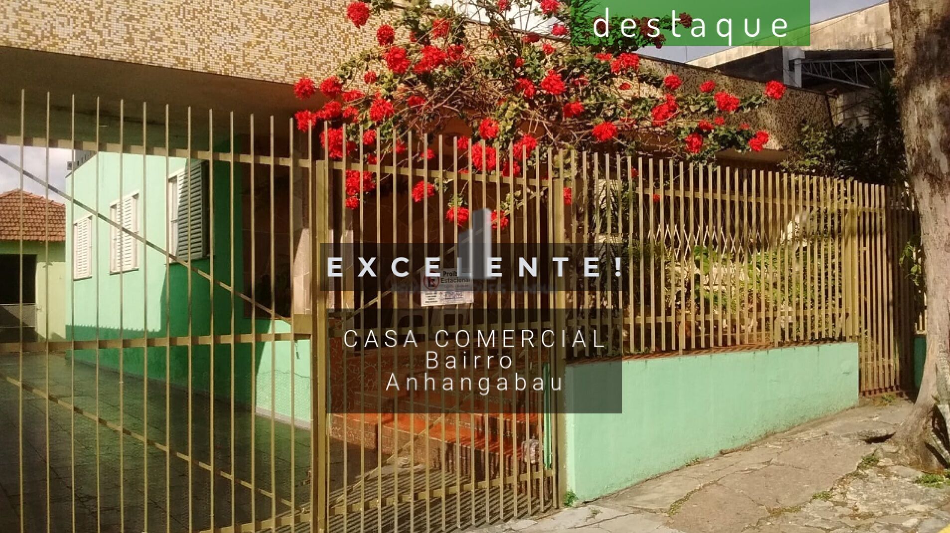 Casa à venda com 5 quartos, 260m² - Foto 1