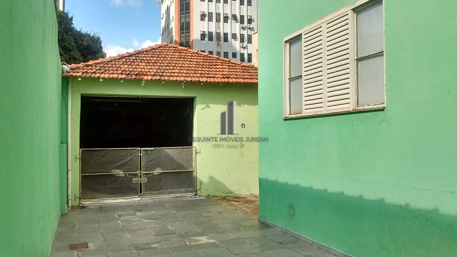 Casa à venda com 5 quartos, 260m² - Foto 4