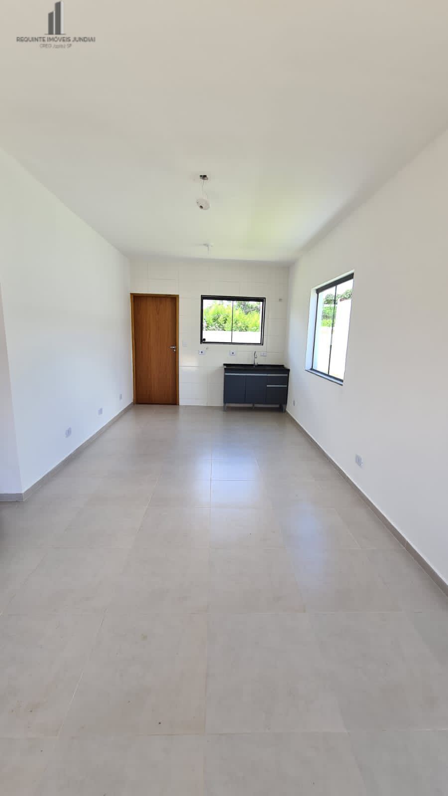 Casa à venda com 2 quartos, 67m² - Foto 4