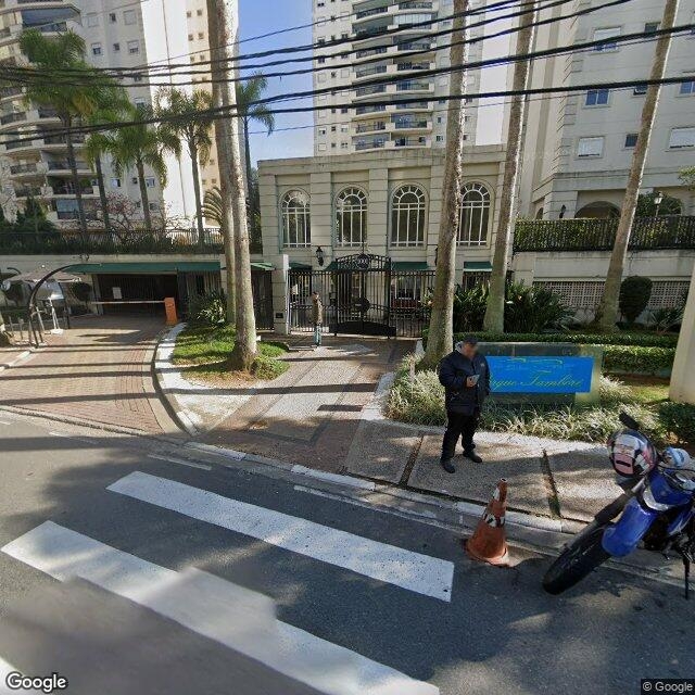 Imagem estática do "Street View" da localização