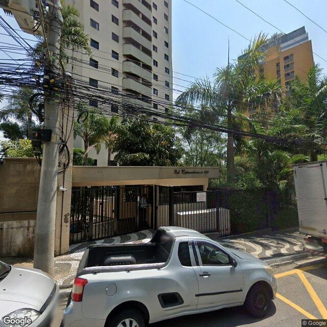 Imagem estática do "Street View" da localização