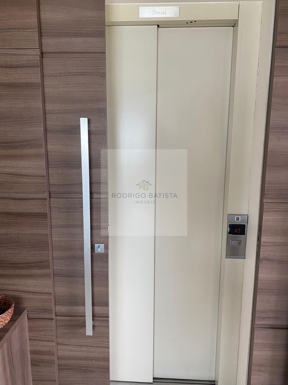 Apartamento para alugar com 3 quartos, 142m² - Foto 12