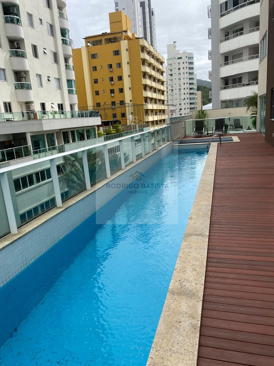 Apartamento para alugar com 3 quartos, 142m² - Foto 28