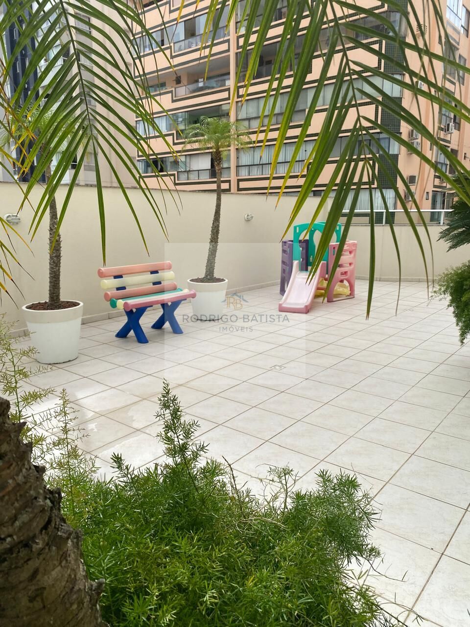 Apartamento para alugar com 3 quartos, 142m² - Foto 25