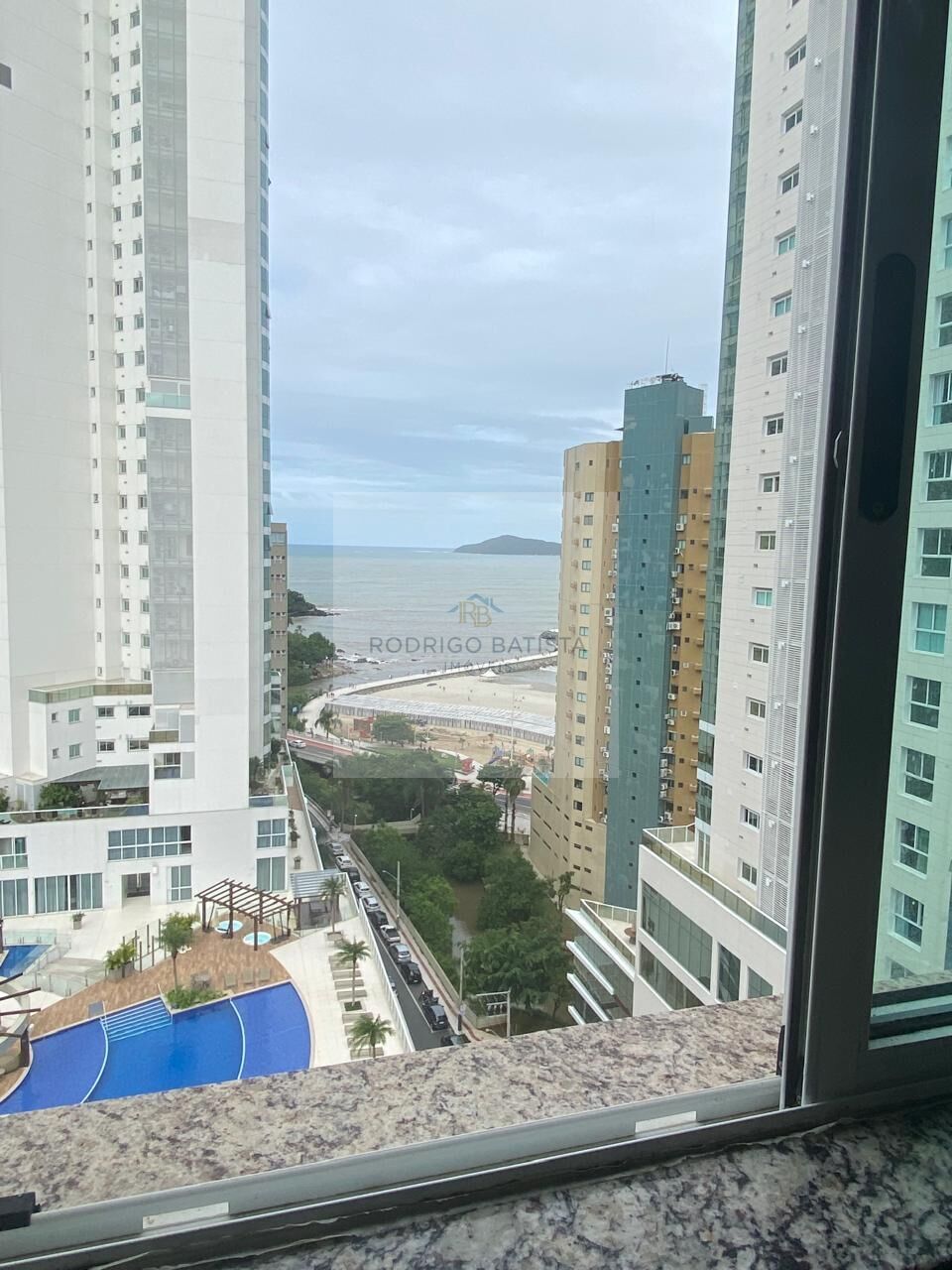 Apartamento para alugar com 3 quartos, 142m² - Foto 1