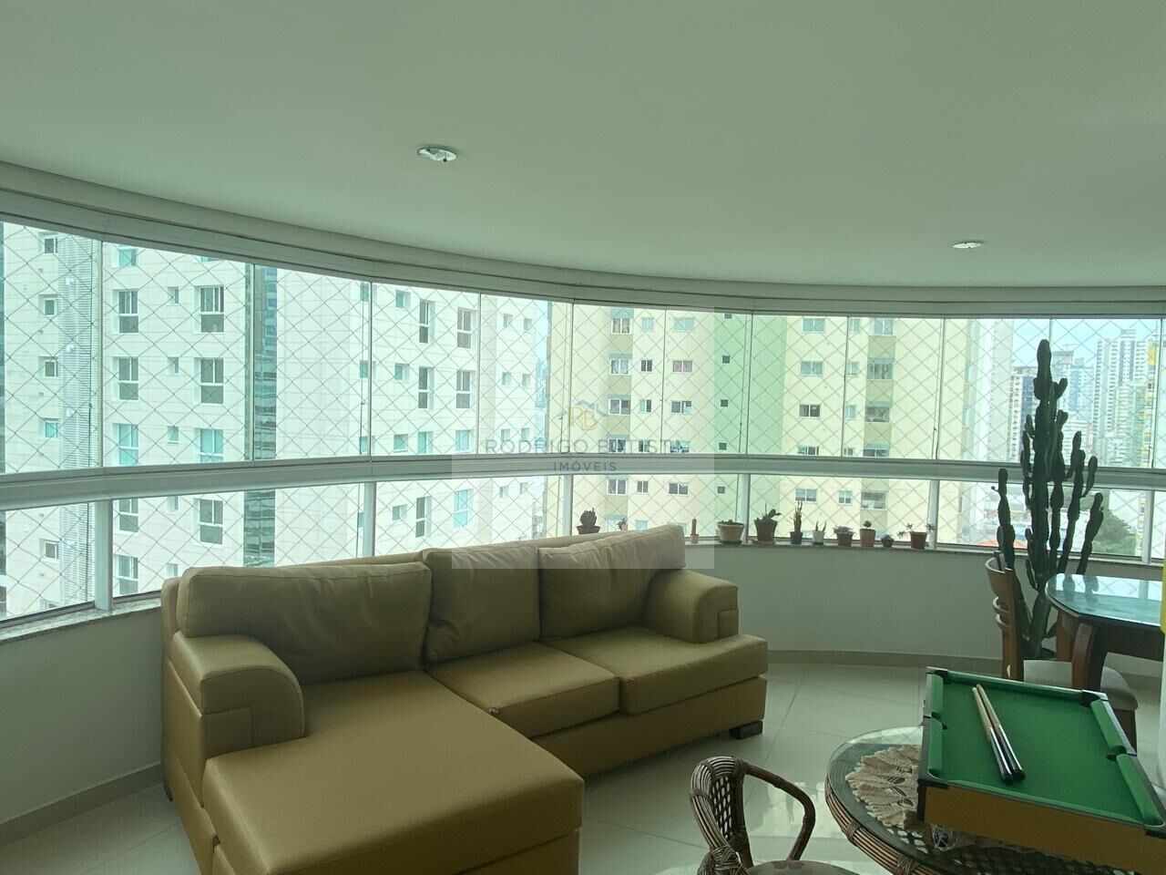Apartamento para alugar com 3 quartos, 142m² - Foto 5