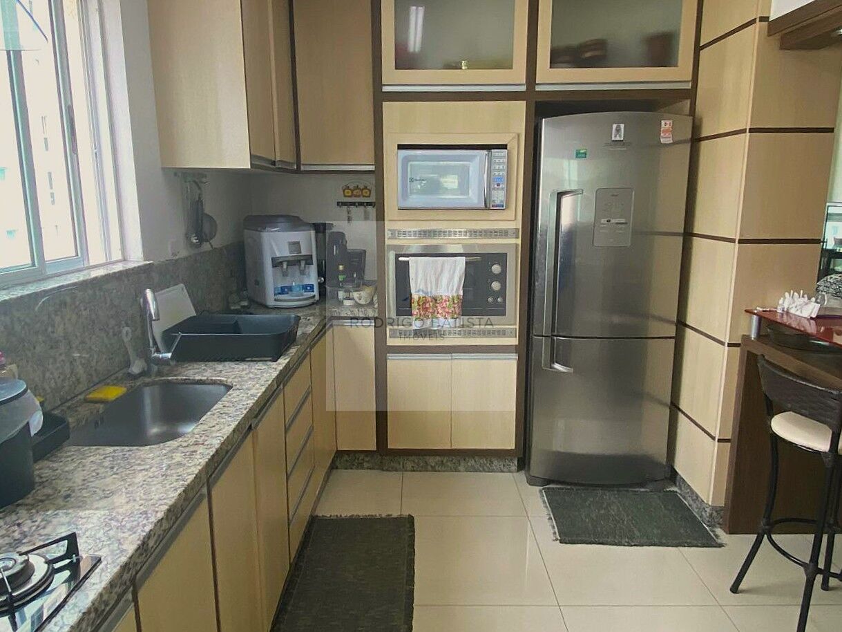 Apartamento para alugar com 3 quartos, 142m² - Foto 9