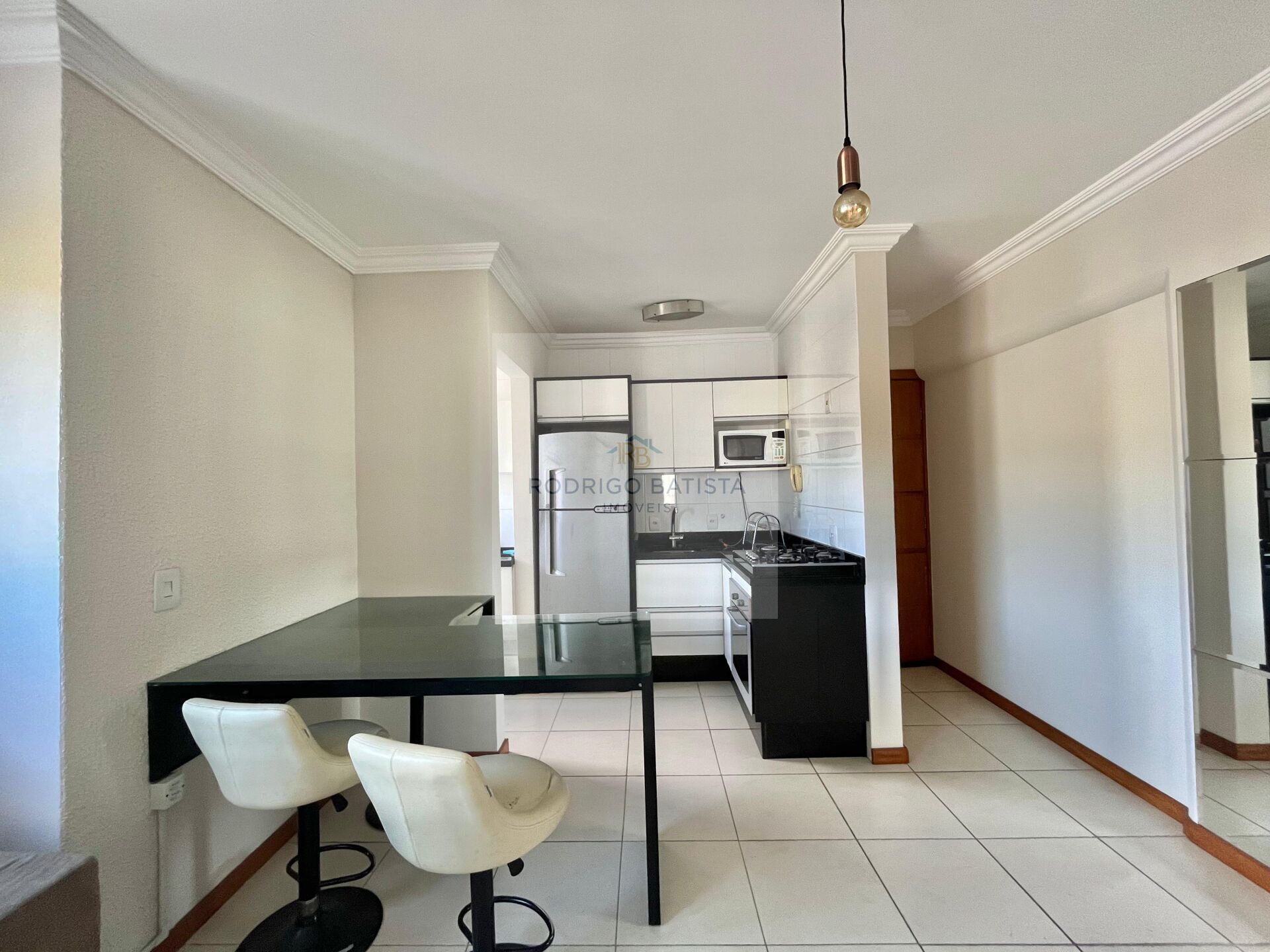 Apartamento à venda com 2 quartos, 73m² - Foto 1