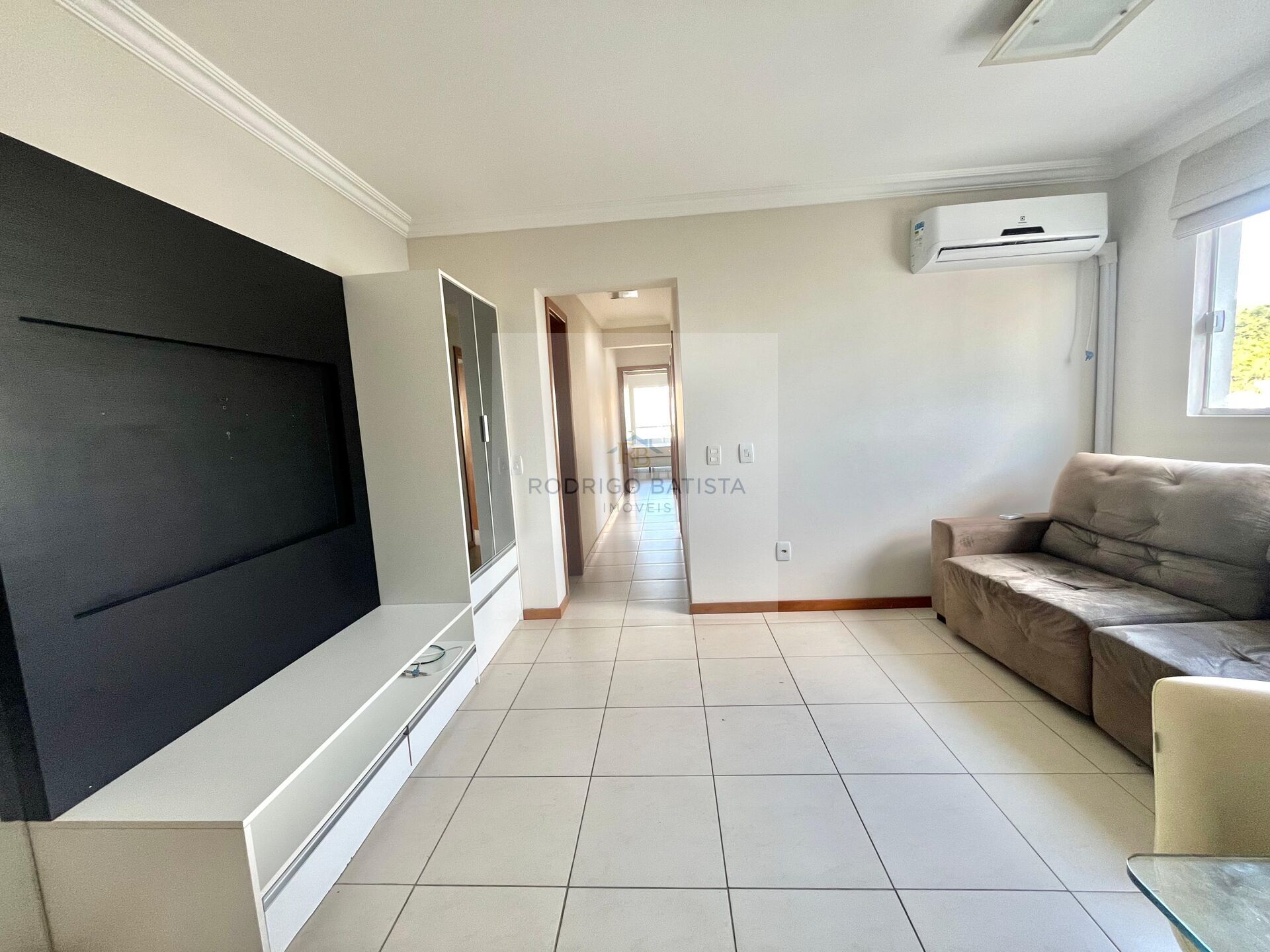 Apartamento à venda com 2 quartos, 73m² - Foto 2