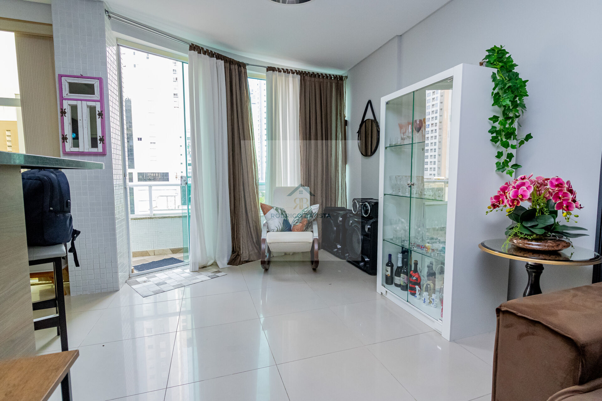 Apartamento, 3 quartos, 178 m² - Foto 1