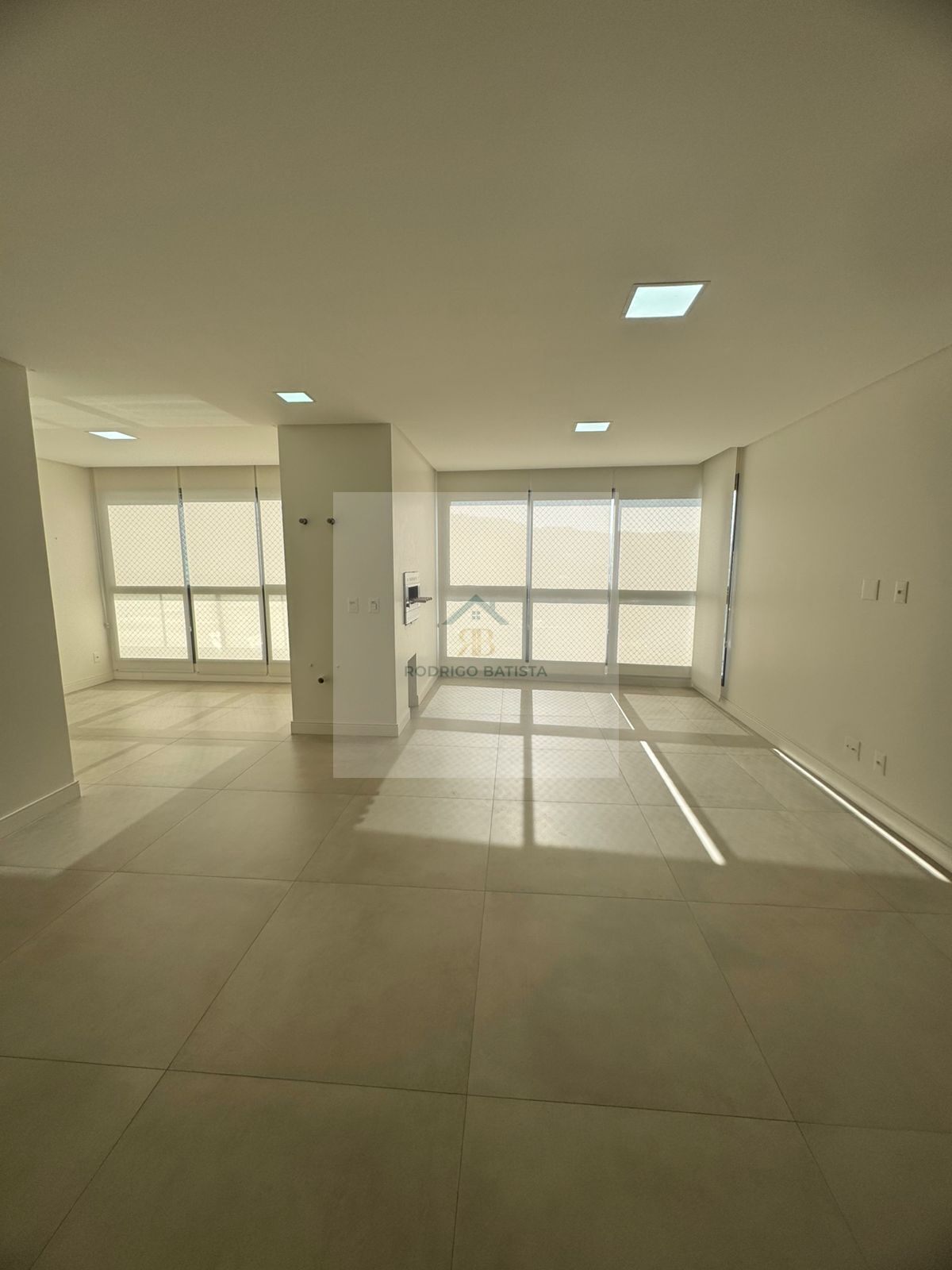 Apartamento, 3 quartos, 122 m² - Foto 2