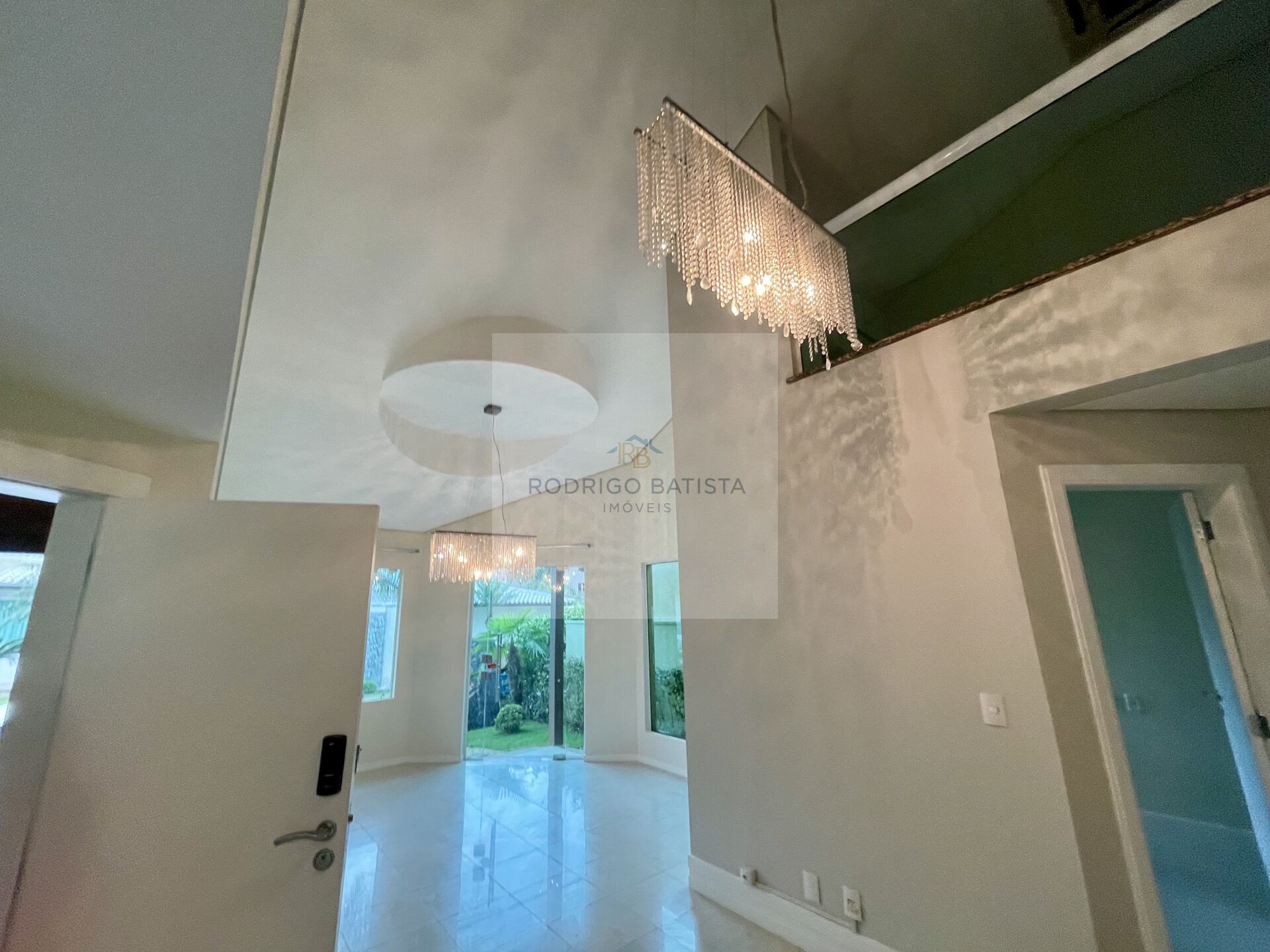 Casa à venda com 3 quartos, 230m² - Foto 9