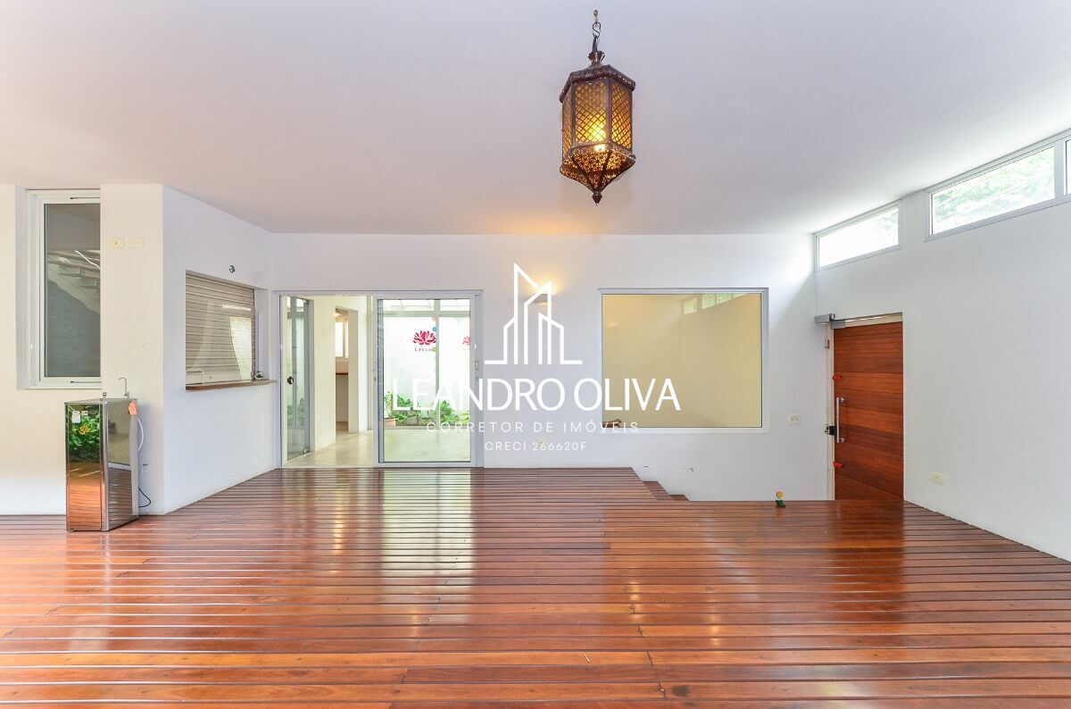 Casa, 4 quartos, 325 m² - Foto 1