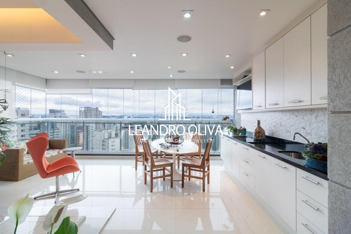 Apartamento, 3 quartos, 186 m² - Foto 2