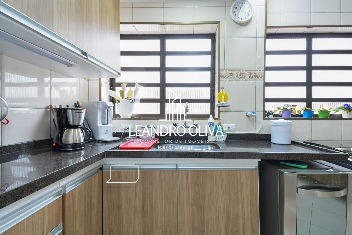 Sobrado, 3 quartos, 244 m² - Foto 14