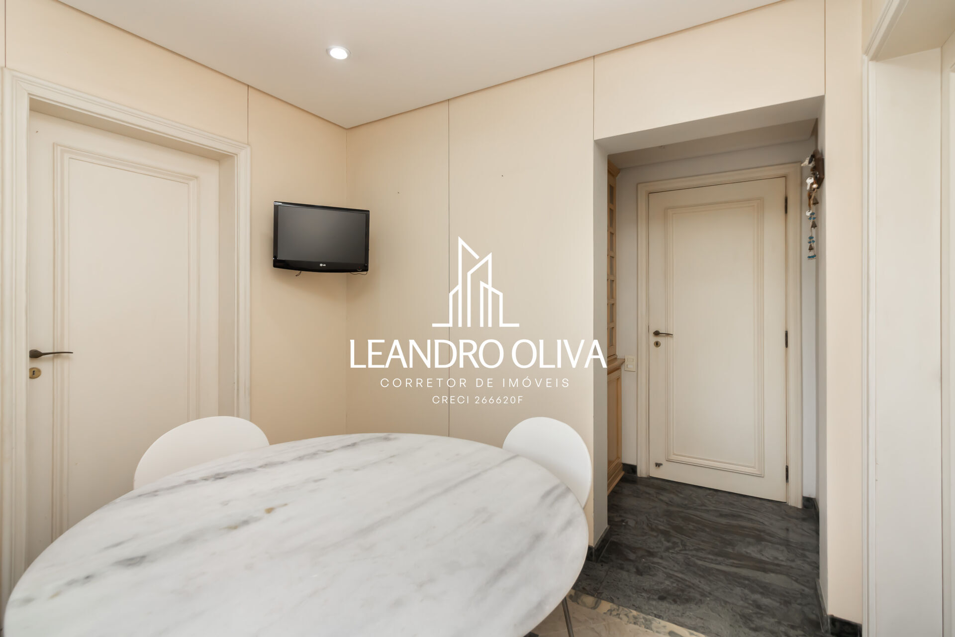 Apartamento, 4 quartos, 245 m² - Foto 11