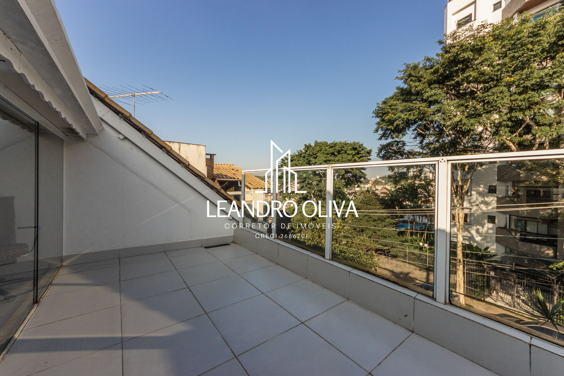Sobrado, 3 quartos, 270 m² - Foto 1
