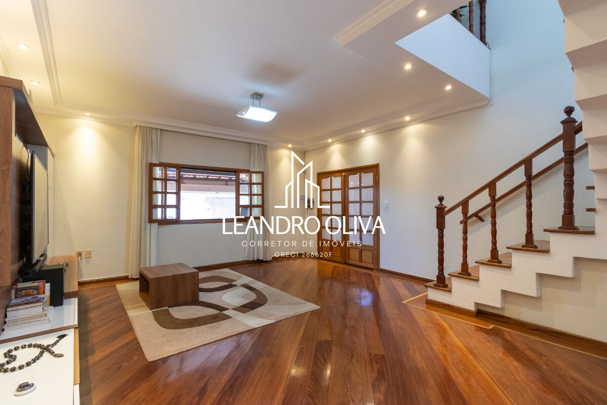 Sobrado, 3 quartos, 241 m² - Foto 2