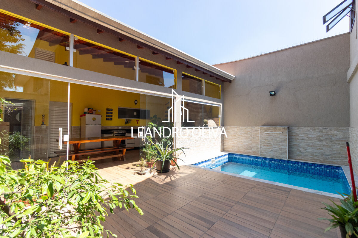 Sobrado, 3 quartos, 241 m² - Foto 17