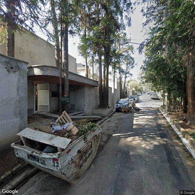 Imagem estática do "Street View" da localização