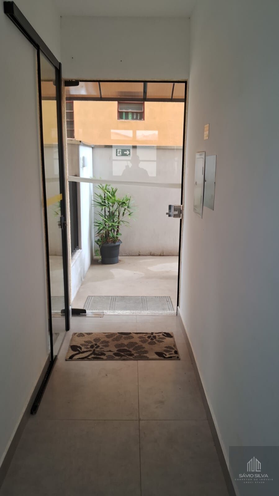 Apartamento à venda com 2 quartos, 79m² - Foto 9