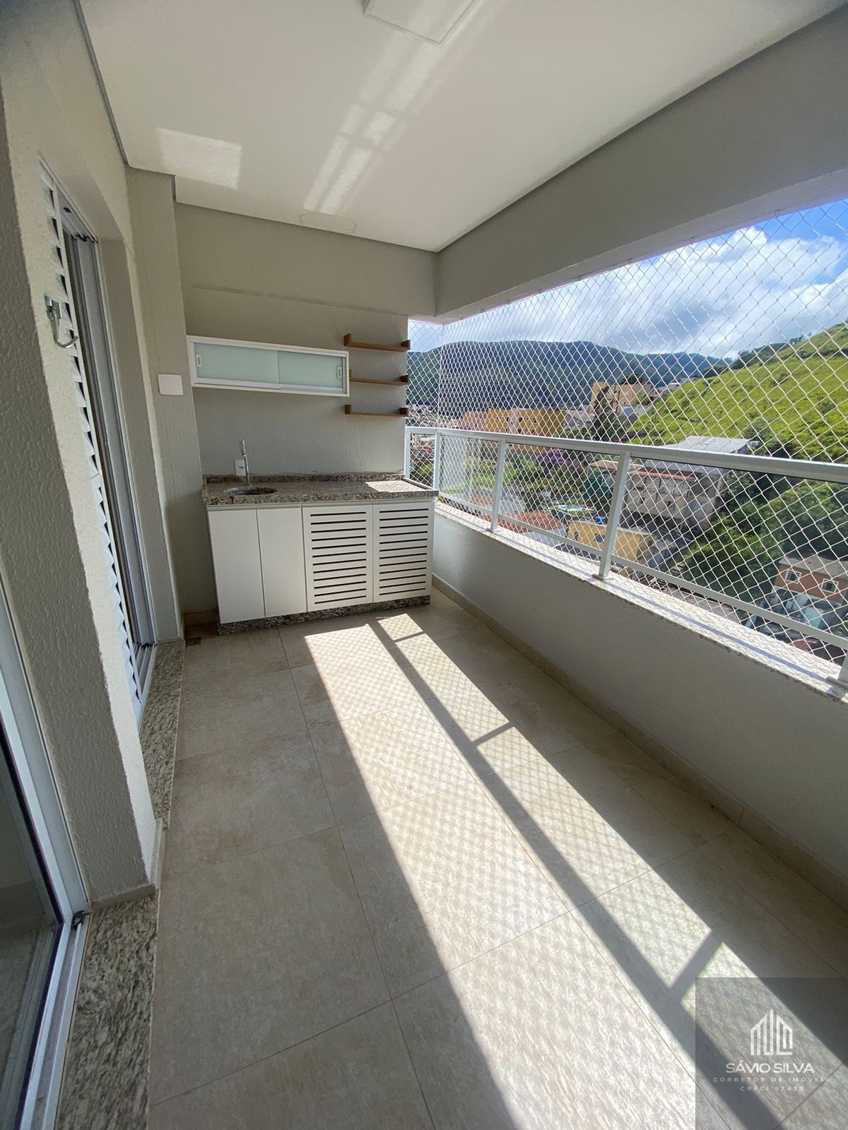 Apartamento à venda com 3 quartos, 90m² - Foto 2