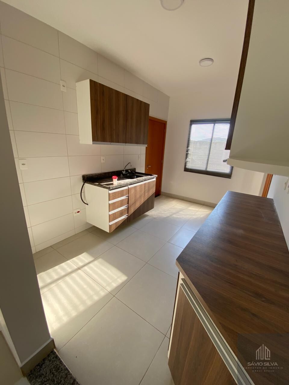 Casa à venda com 3 quartos, 160m² - Foto 1