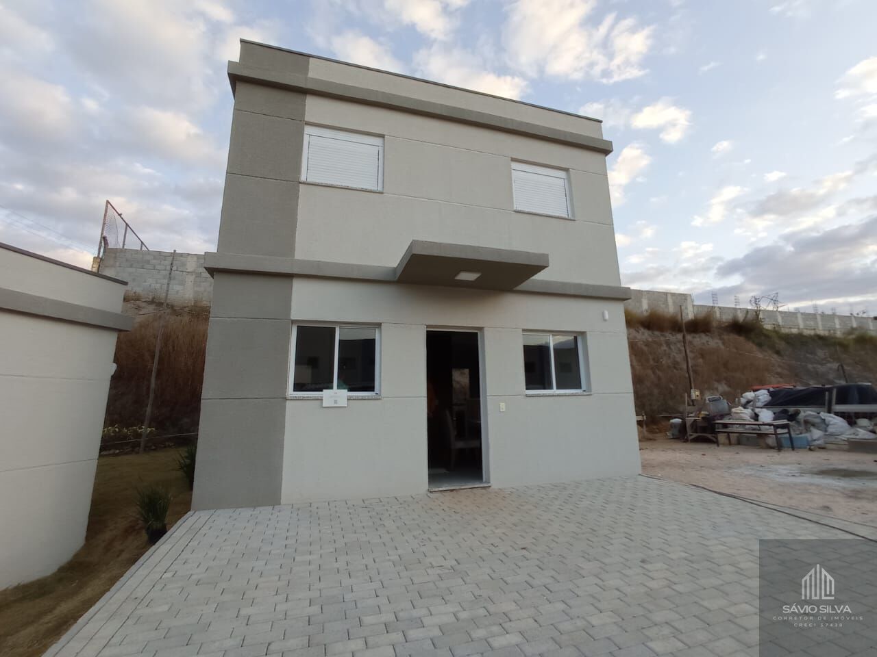 Casa de Condomínio à venda com 2 quartos, 68m² - Foto 1