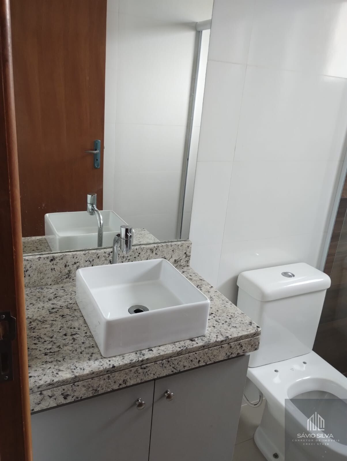 Apartamento para alugar com 2 quartos, 70m² - Foto 18