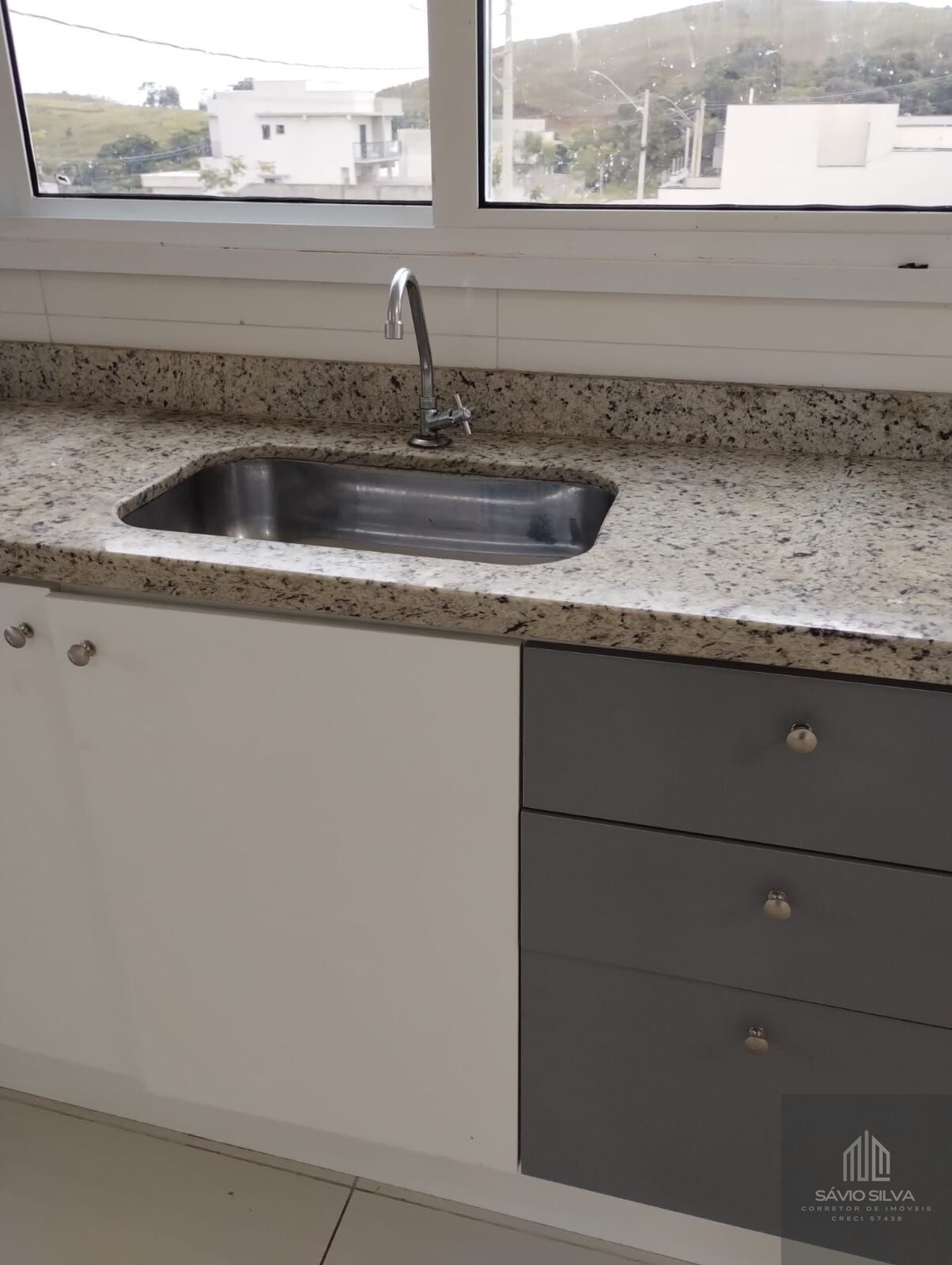 Apartamento para alugar com 2 quartos, 70m² - Foto 16