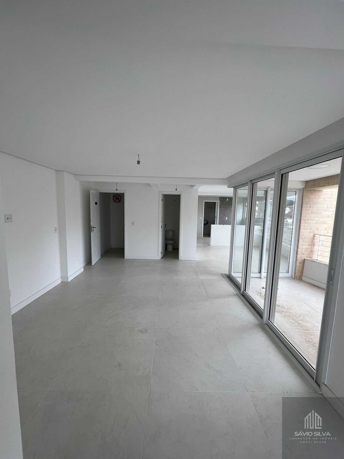 Apartamento à venda com 3 quartos, 150m² - Foto 6