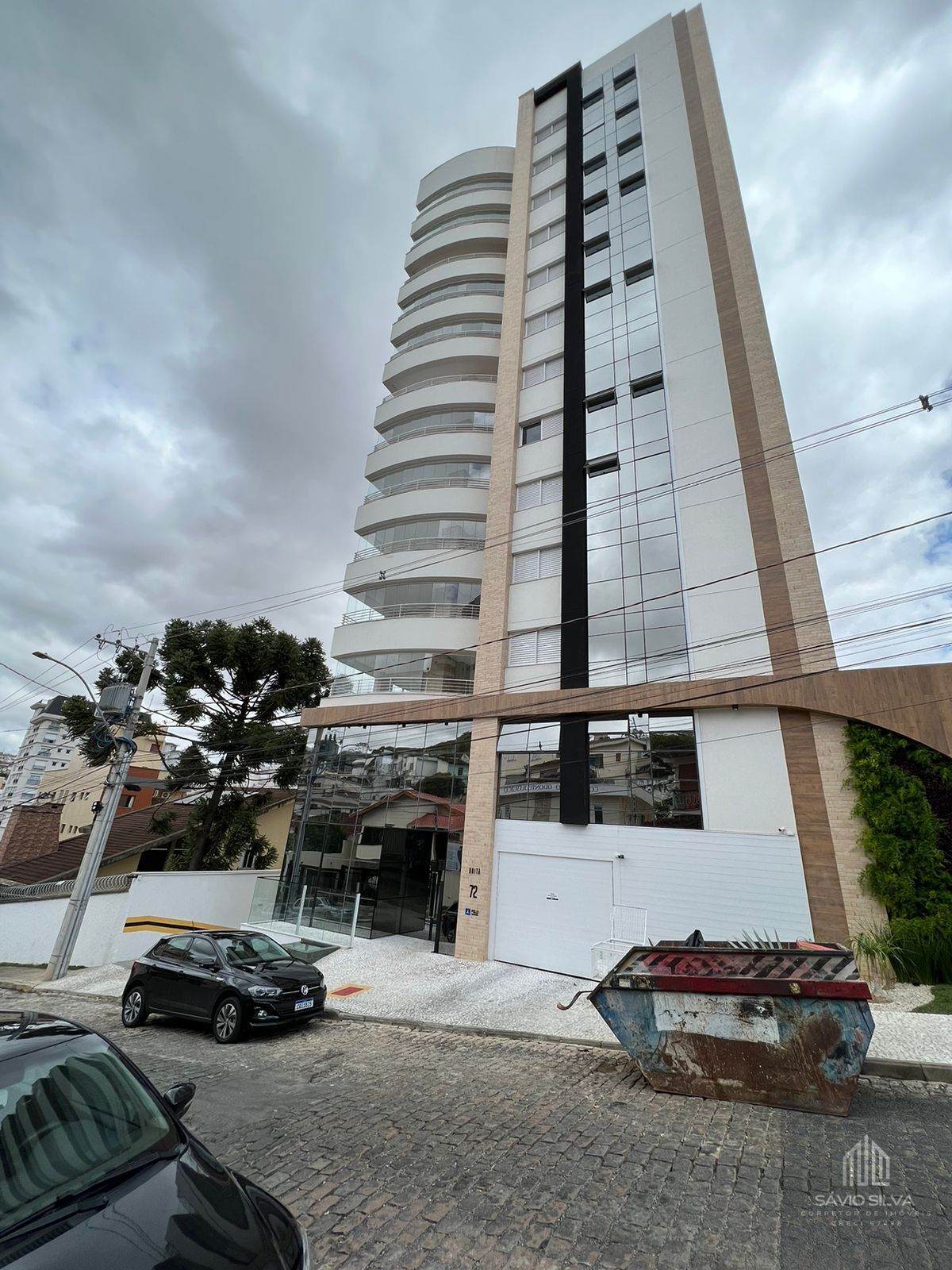 Apartamento à venda com 3 quartos, 150m² - Foto 1