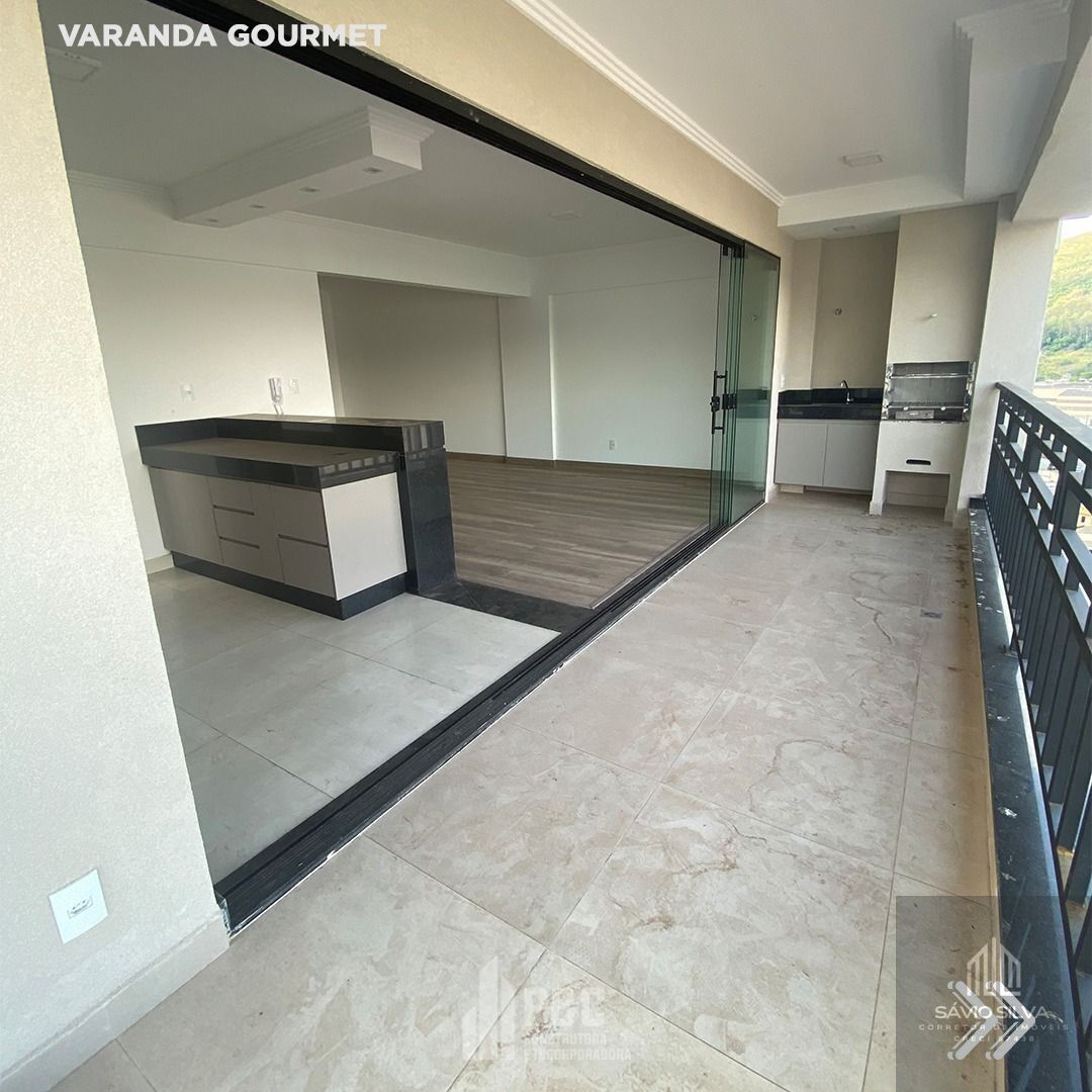 Apartamento à venda com 3 quartos, 136m² - Foto 4