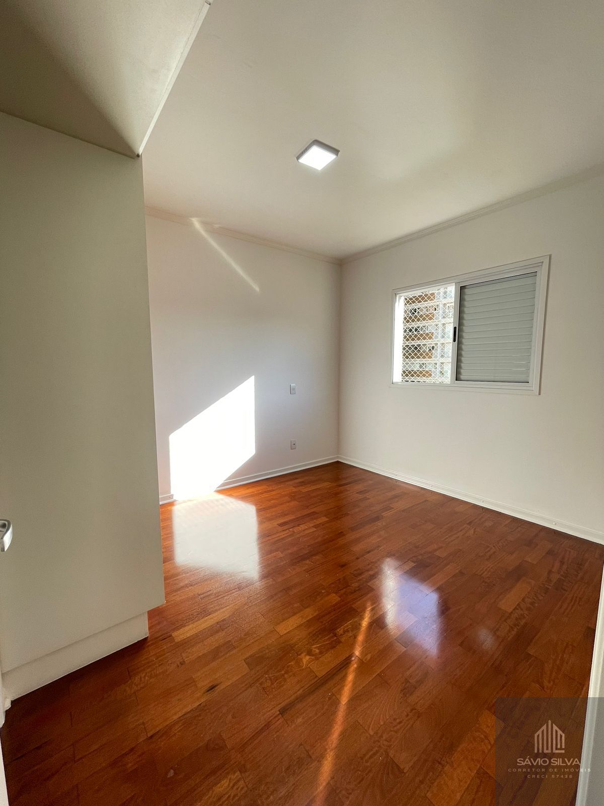 Apartamento à venda com 3 quartos, 105m² - Foto 17