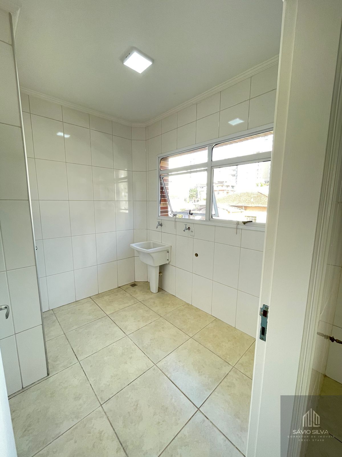 Apartamento à venda com 3 quartos, 105m² - Foto 12